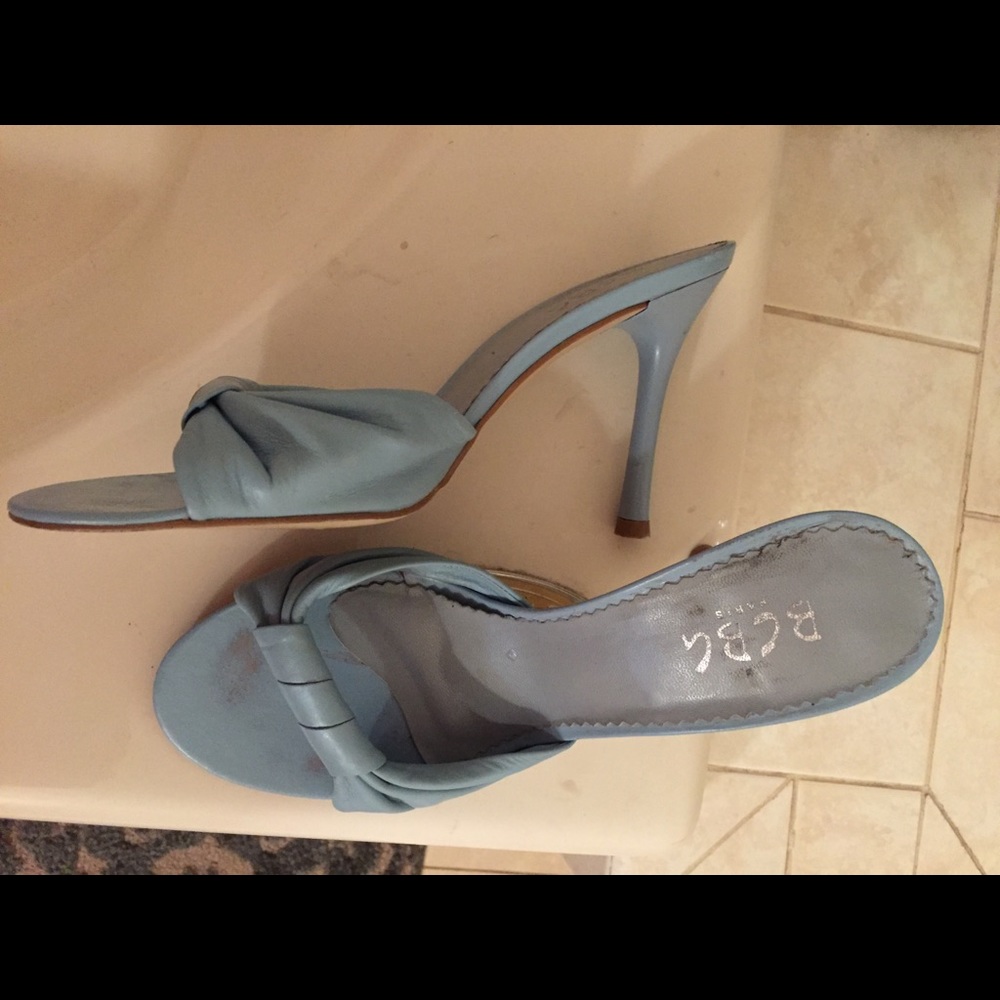 Slides, Fancy And Very Comfortable - image 3